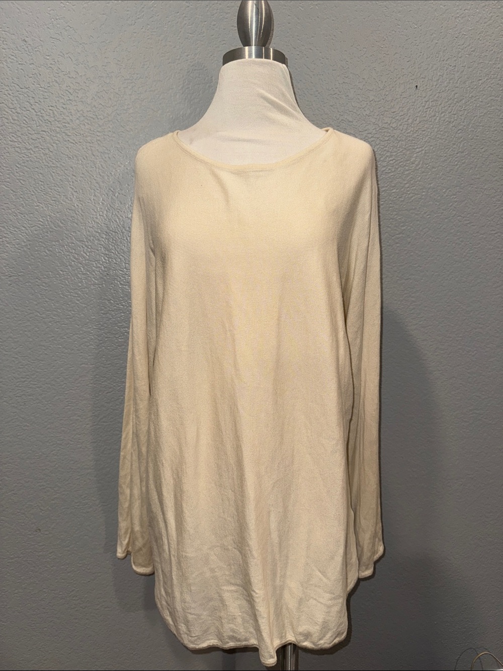 MICHAEL Michael Kors Cream Long-Sleeve Scoop Neck Top